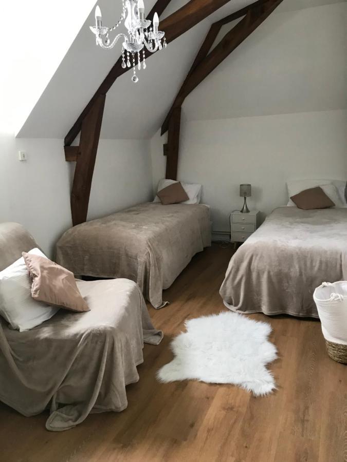 La Maladrie Bed and Breakfast Vouzailles Esterno foto