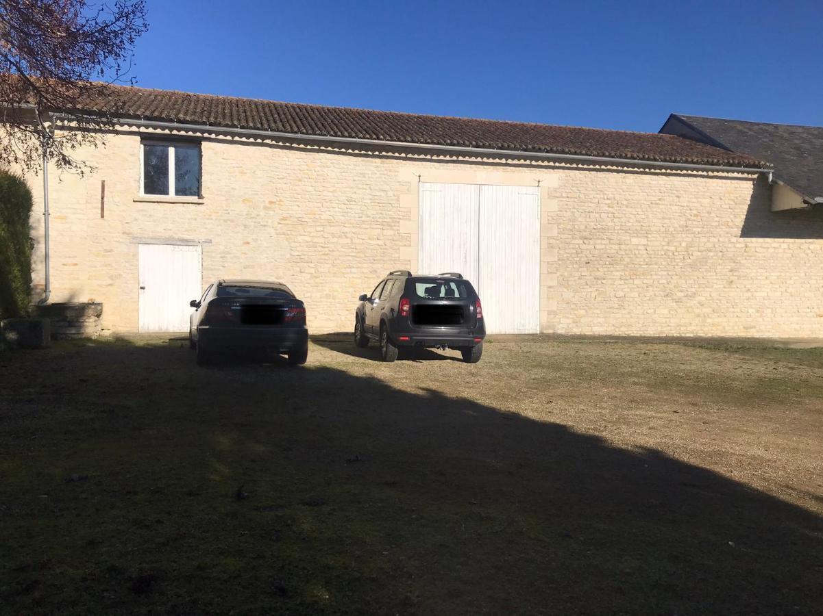 La Maladrie Bed and Breakfast Vouzailles Esterno foto
